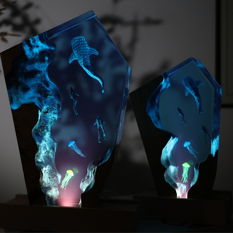 Светящаяся настольная фигурка  – обзор и цена Resin Art For Wedding Gift