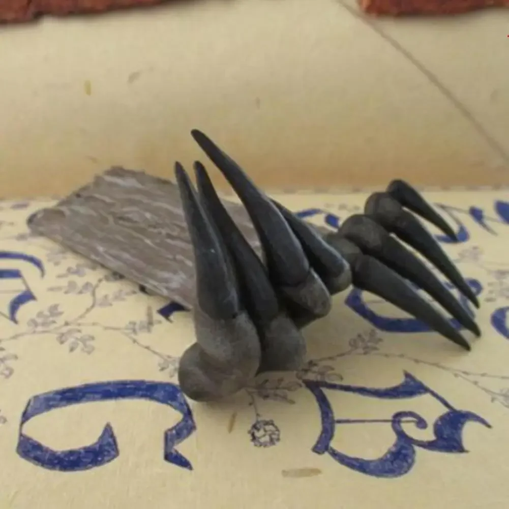 Книжка на руку с рисунком дьяв – обзор и цена Resin Art Bookmark