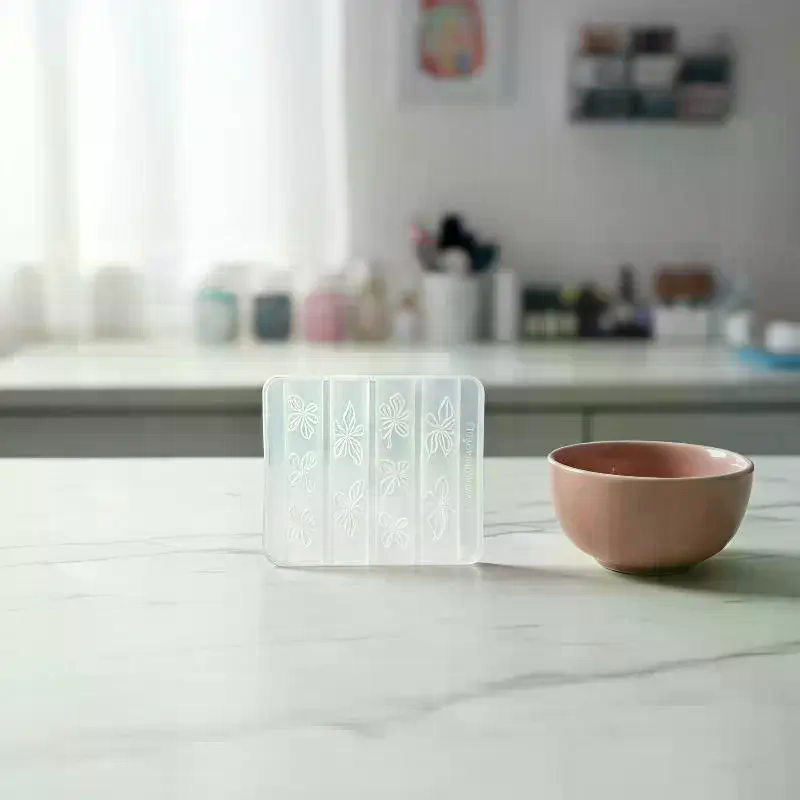 3D-формы для ногтей «Лилия», 2 – обзор и цена Resin Art Using Flowers